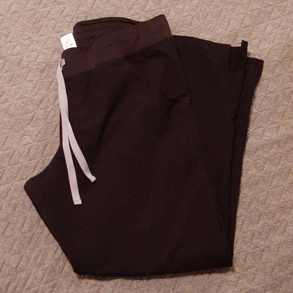 Figs Kade scrub pants